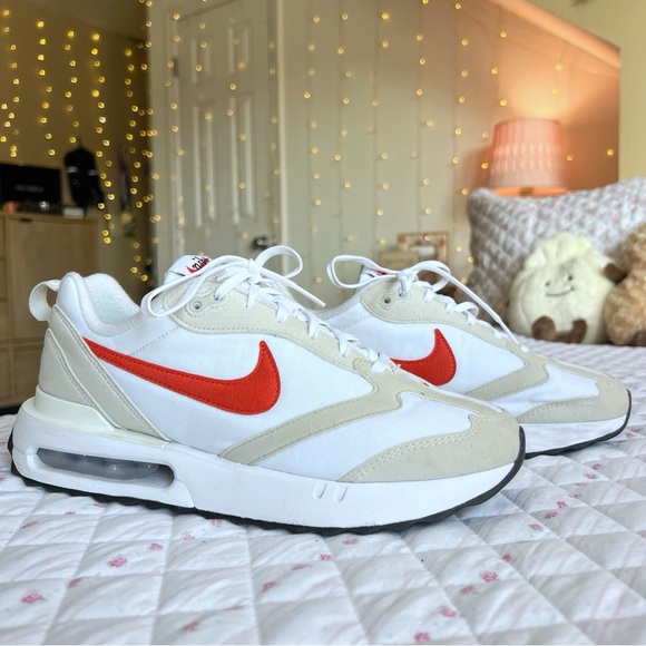 Nike Air Max Dawn White Light Bone Black Red Orange Sneakers Size 10 - Picture 3 of 7